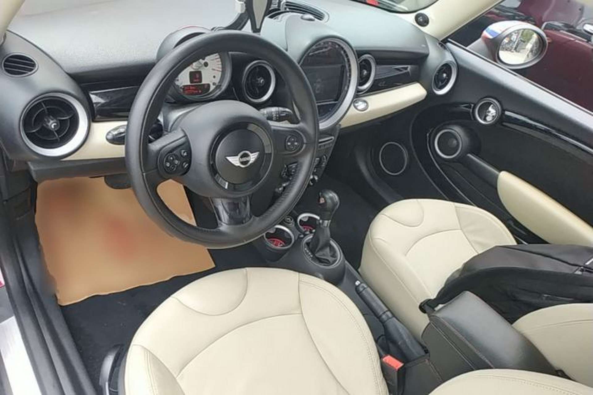 Used MINI 2011 1.6L COOPER Excitement Center Console