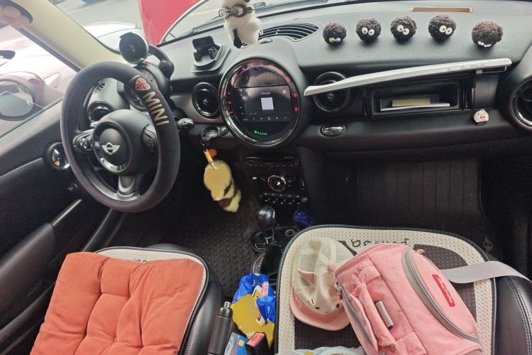 Used MINI 2011 1.6L COOPER Fun Center Console