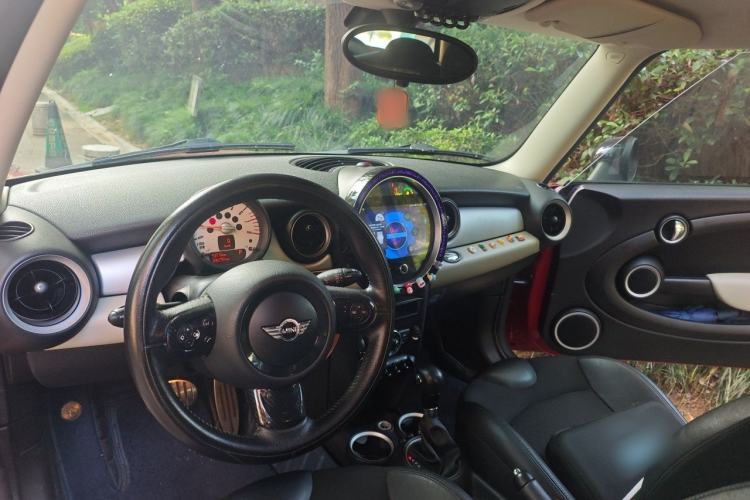 Used MINI 2011 1.6L COOPER Fun Center Console