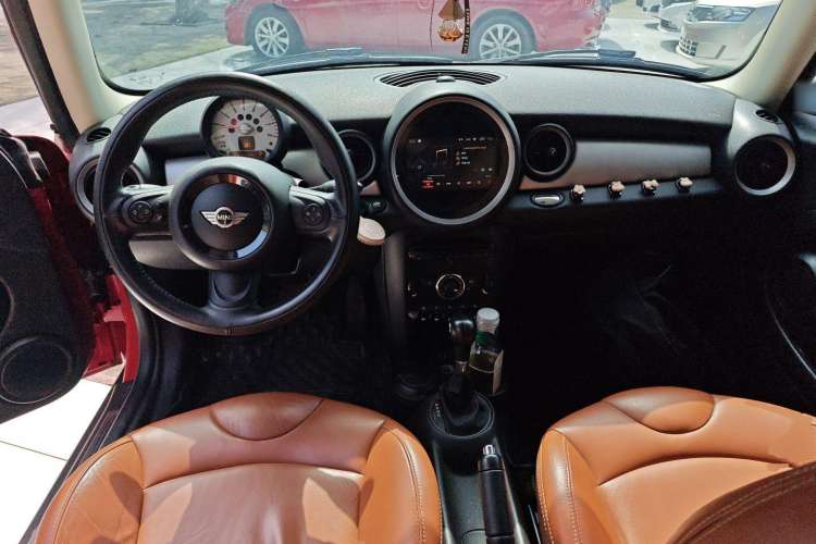 Used MINI 2011 1.6L COOPER Fun Center Console