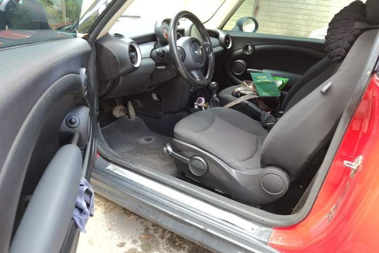 Used MINI 2011 1.6L ONE Driver Seat