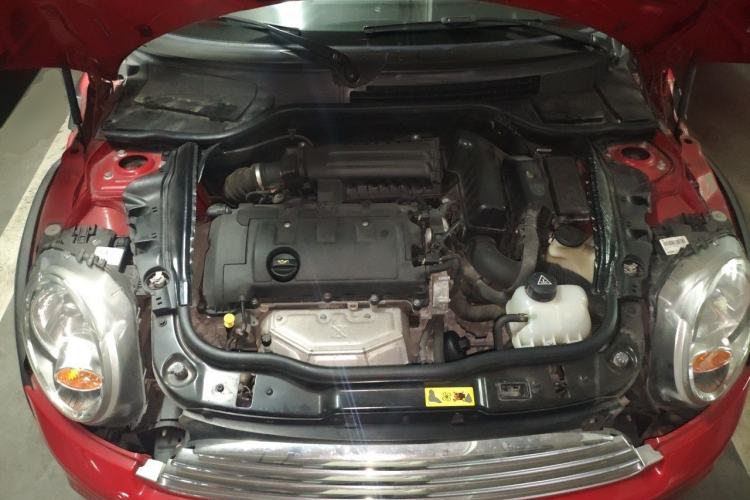Used MINI 2011 1.6L ONE Engine Bay