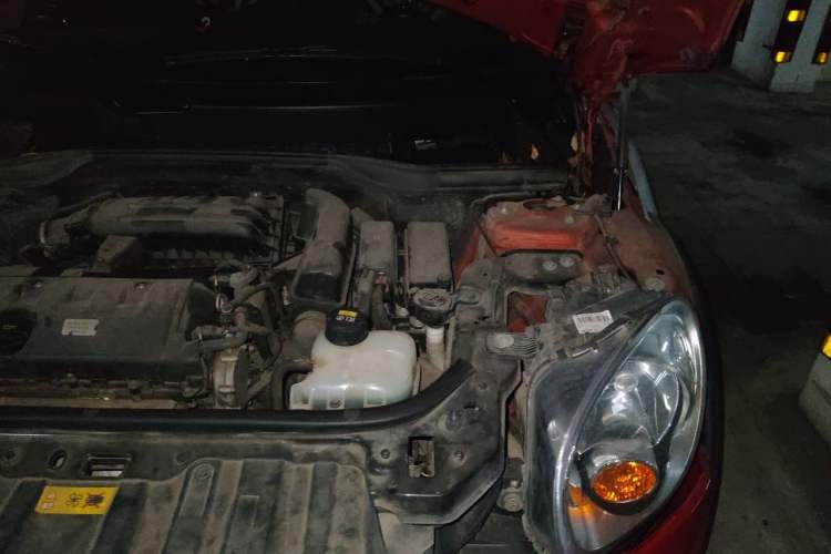 Used MINI 2011 1.6L ONE Engine Bay Left