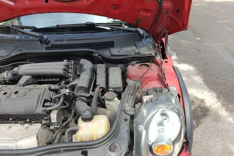 Used MINI 2011 1.6L ONE Engine Bay Left
