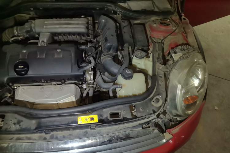 Used MINI 2011 1.6L ONE Engine Bay Left