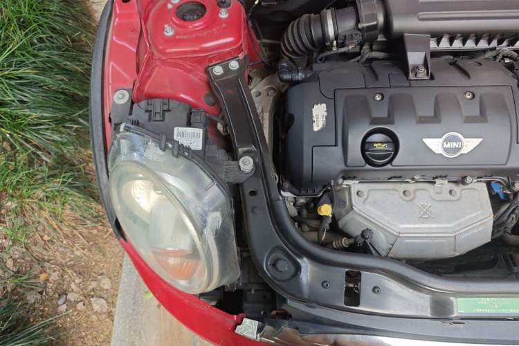 Used MINI 2011 1.6L COOPER Fun Engine Bay Right