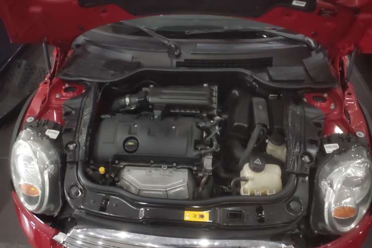 Used MINI 2011 1.6L ONE Engine Bay