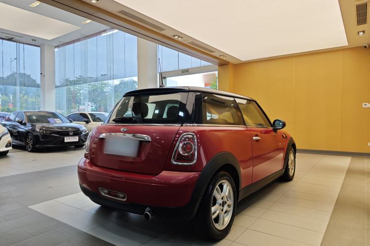 Used MINI 2011 1.6L ONE Exterior 2