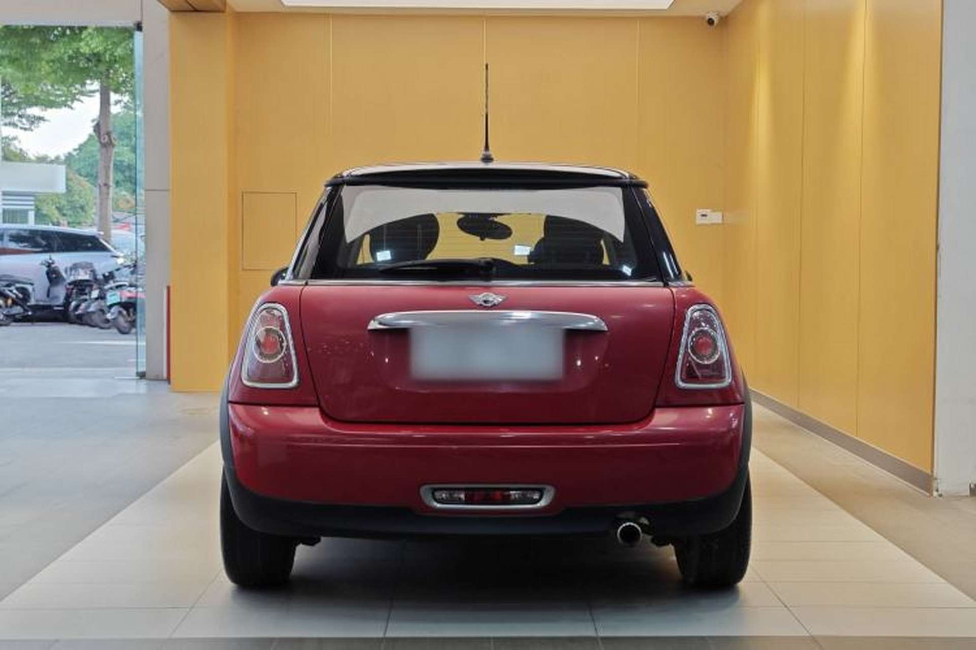 Used MINI 2011 1.6L ONE Exterior 3