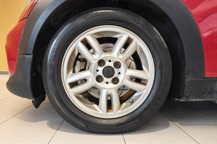 Used MINI 2011 1.6L ONE Exterior 9