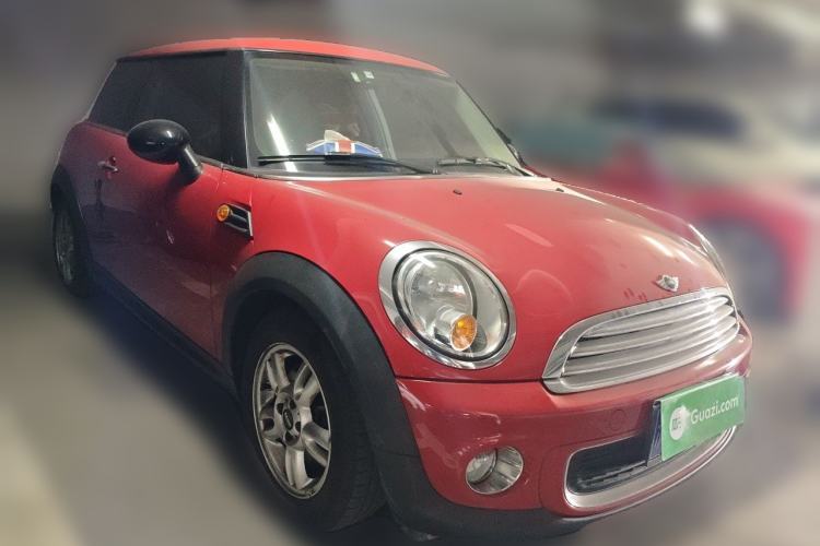 Used MINI 2011 1.6L ONE Front Right 45 Deg