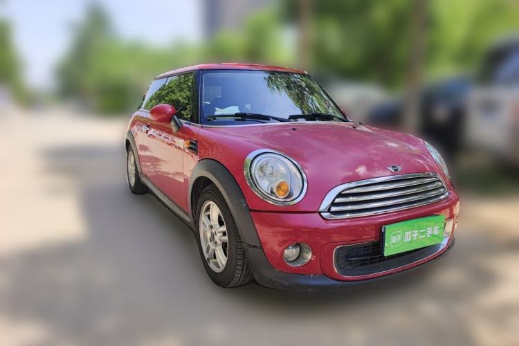 Used MINI 2011 1.6L ONE Front Right 45 Deg