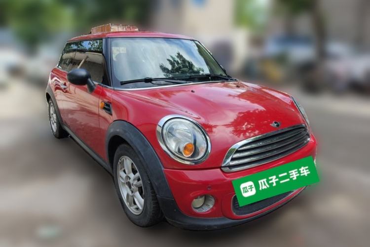 Used MINI 2011 1.6L ONE Front Right 45 Deg