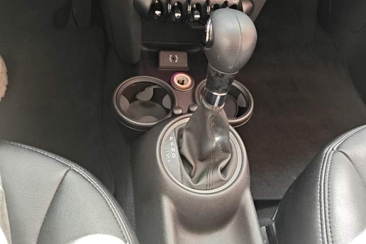 Used MINI 2011 1.6L ONE Gear Lever