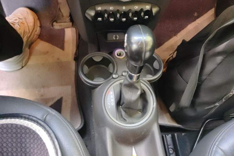 Used MINI 2011 1.6L ONE Gear Lever