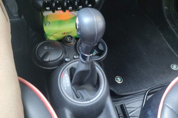 Used MINI 2011 1.6L ONE Gear Lever