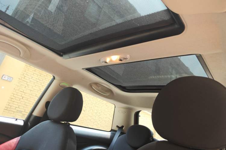 Used MINI 2011 1.6L COOPER Fun Headliner