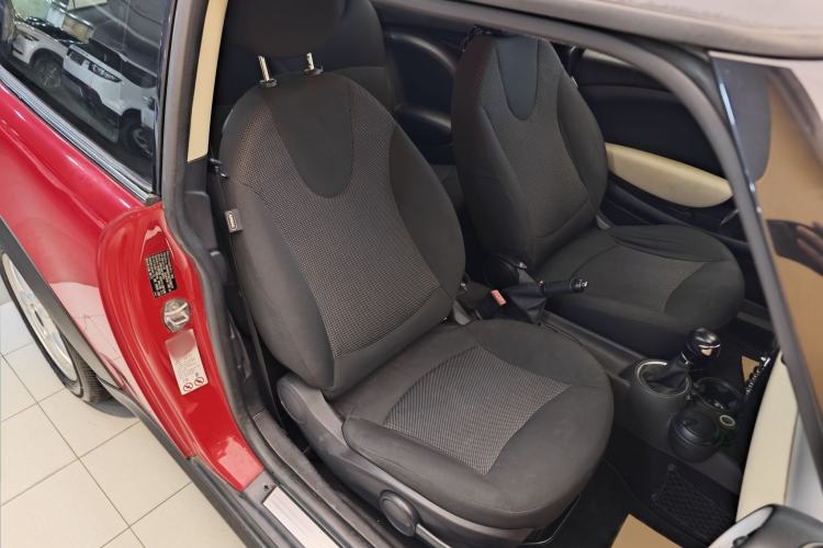 Used MINI 2011 1.6L ONE Interior 1