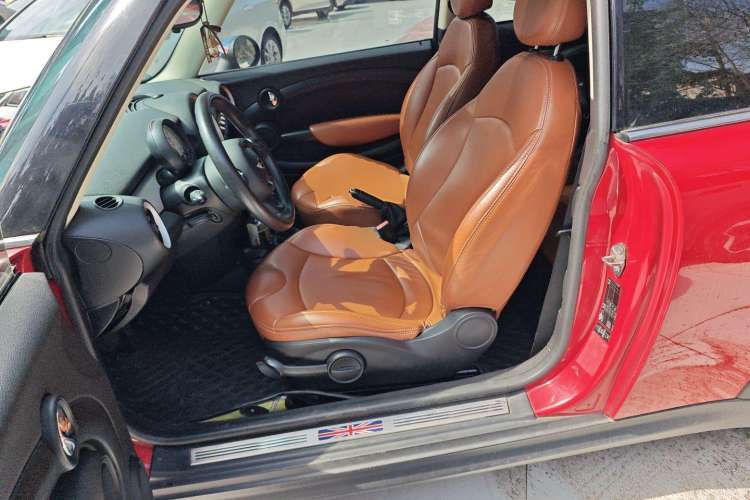 Used MINI 2011 1.6L COOPER Fun Left Front Seat
