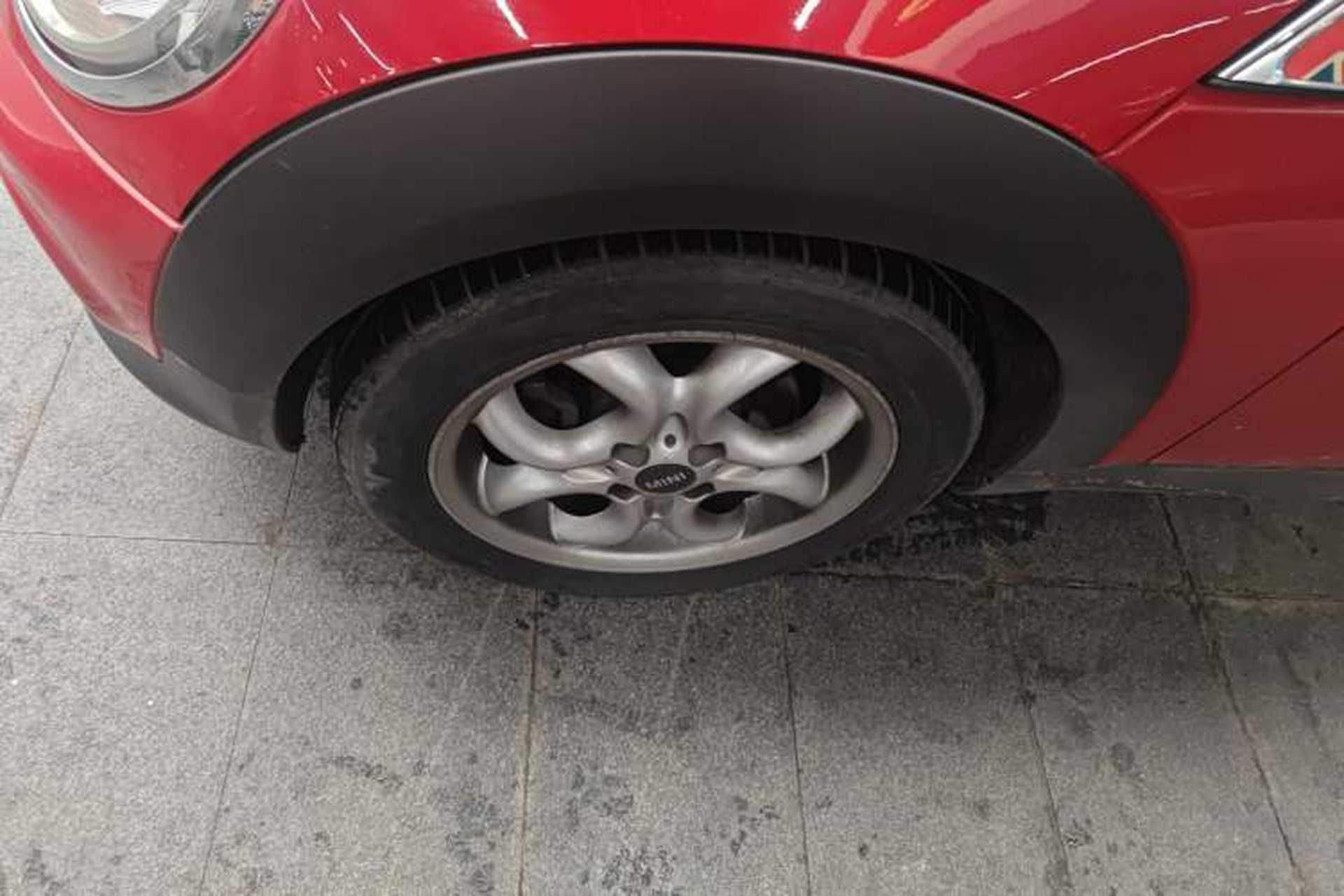 Used MINI 2011 1.6L COOPER Fun Left Front Wheel Hub