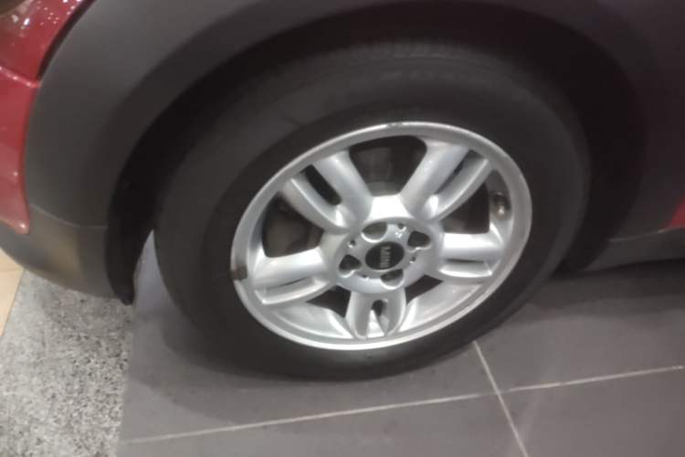 Used MINI 2011 1.6L ONE Left Front Wheel Hub