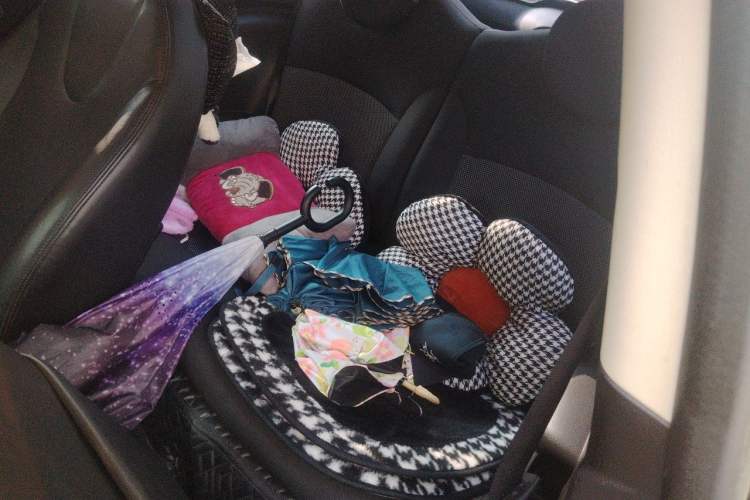 Used MINI 2011 1.6L ONE Left Rear Seat