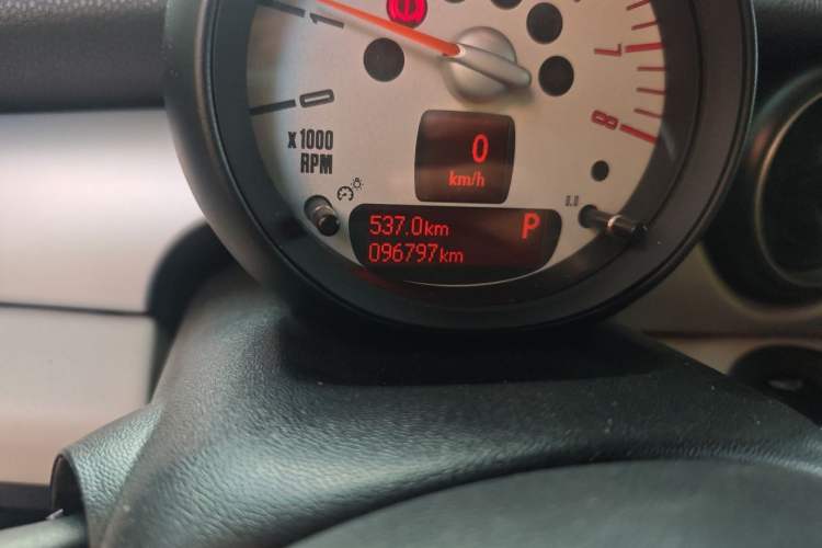 Used MINI 2011 1.6L COOPER Fun Odometer Close Up