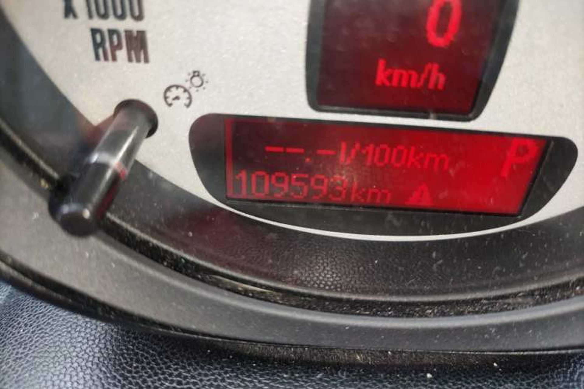 Used MINI 2011 1.6L COOPER Fun Odometer Close Up