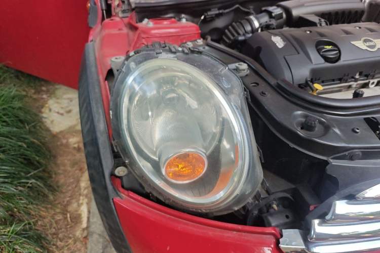 Used MINI 2011 1.6L COOPER Fun Right Front Headlight