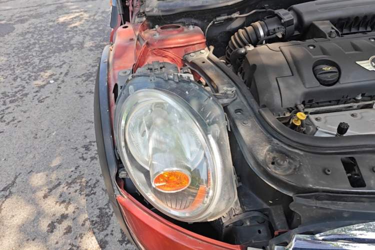 Used MINI 2011 1.6L COOPER Fun Right Front Headlight