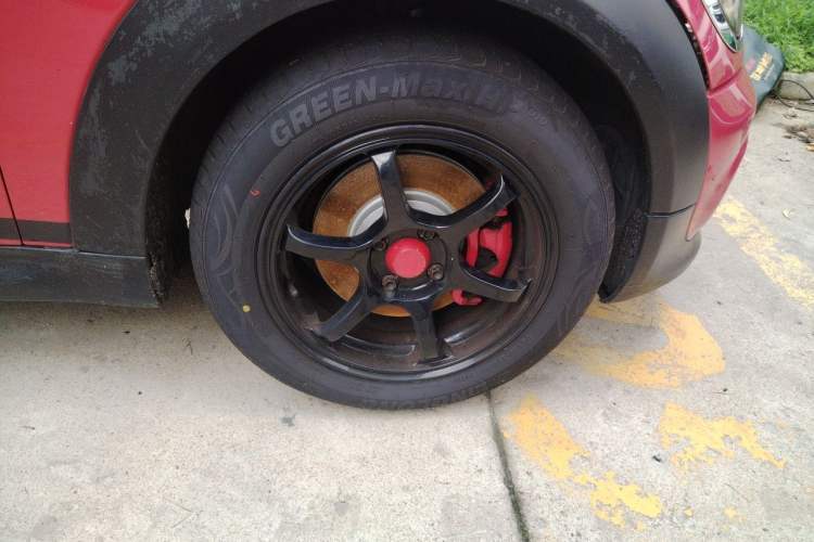 Used MINI 2011 1.6L ONE Right Front Wheel Hub