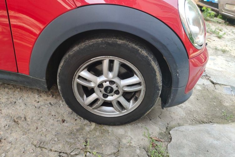 Used MINI 2011 1.6L ONE Right Front Wheel Hub