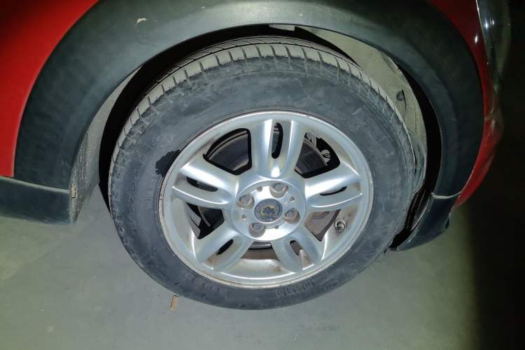 Used MINI 2011 1.6L ONE Right Front Wheel Hub