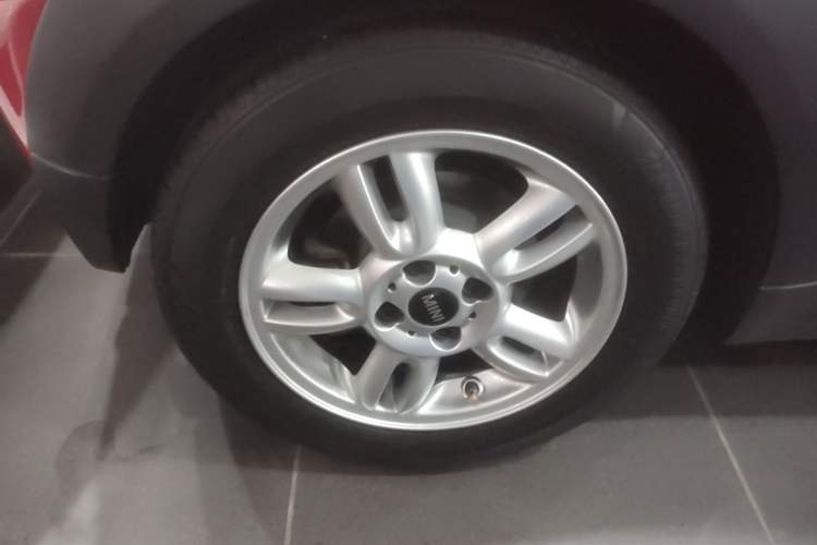 Used MINI 2011 1.6L ONE Right Rear Wheel Hub