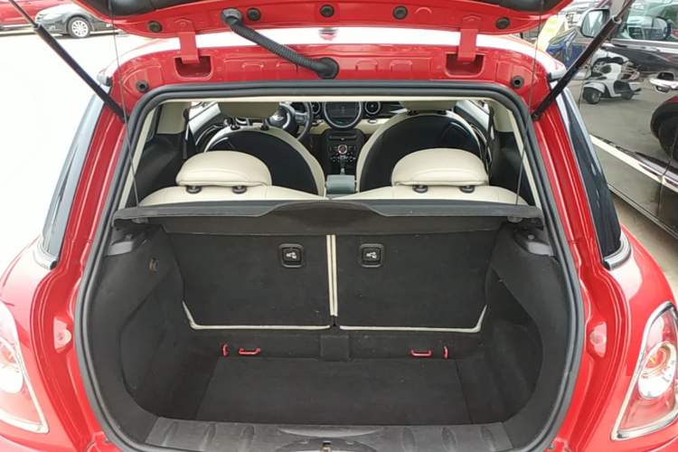 Used MINI 2011 1.6L COOPER Excitement Trunk