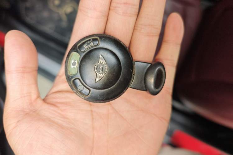 Used MINI 2011 1.6L COOPER Fun Vehicle Key