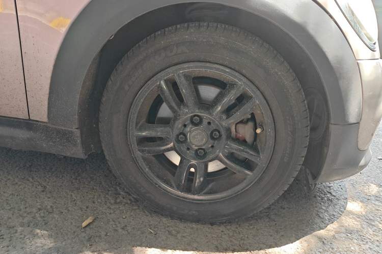 Used MINI 2011 1.6L ONE Right Front Wheel Hub