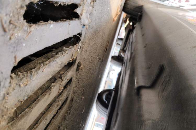 Used MINI 2011 1.6L COOPER Fun Chassis Front Right