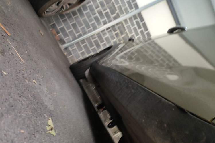 Used MINI 2011 1.6L COOPER Fun Chassis Front Right