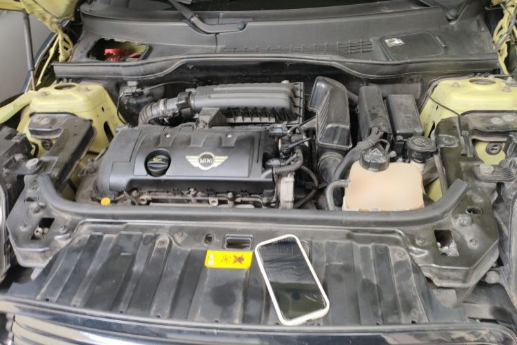 Used MINI 2011 1.6L COOPER Fun Engine Bay