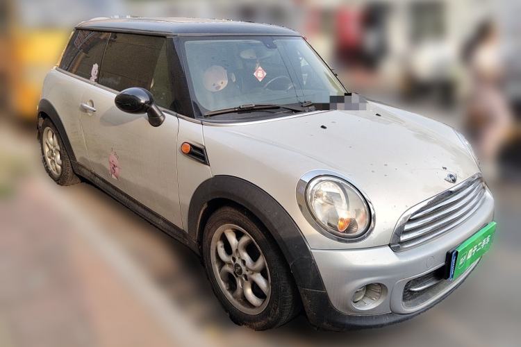 Used MINI 2011 1.6L COOPER Fun Front Right 45 Deg