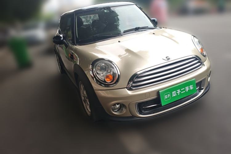 Used MINI 2011 1.6L COOPER Fun Front Right 45 Deg