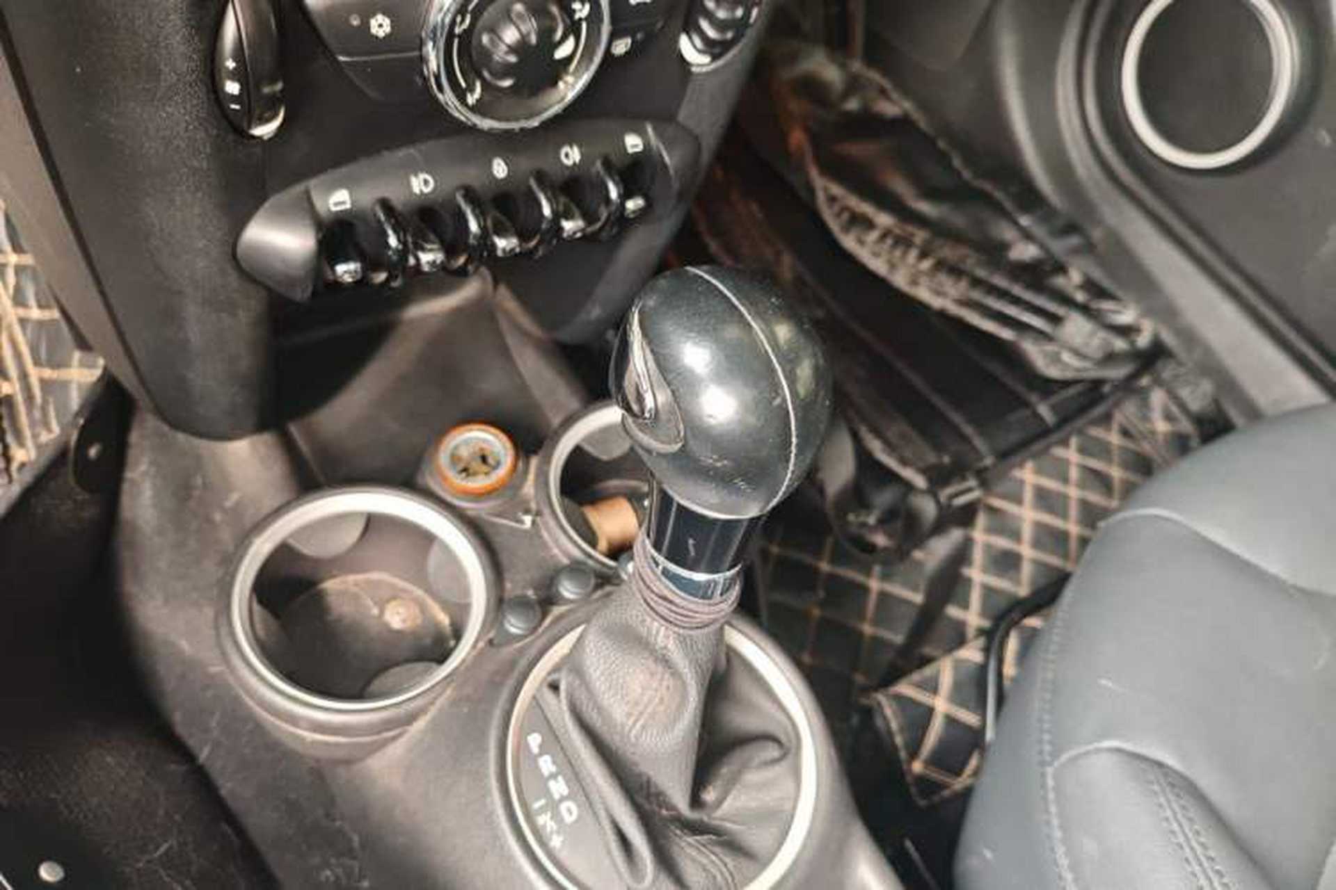 Used MINI 2011 1.6L COOPER Fun Gear Lever