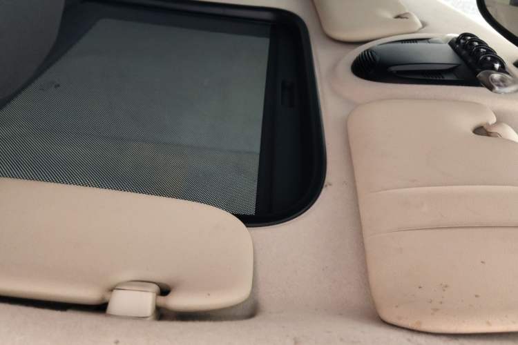 Used MINI 2011 1.6L COOPER Fun Headliner