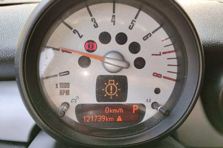 Used MINI 2011 1.6L COOPER Fun Instrument Cluster