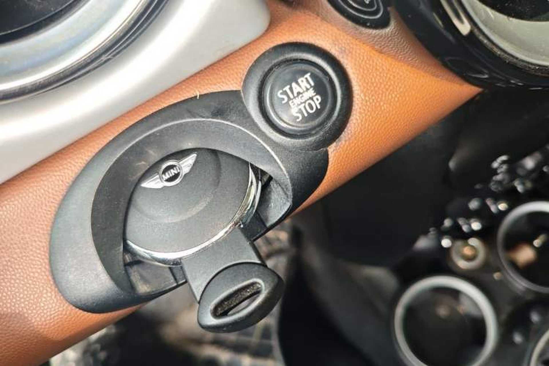 Used MINI 2011 1.6L COOPER Fun Vehicle Key