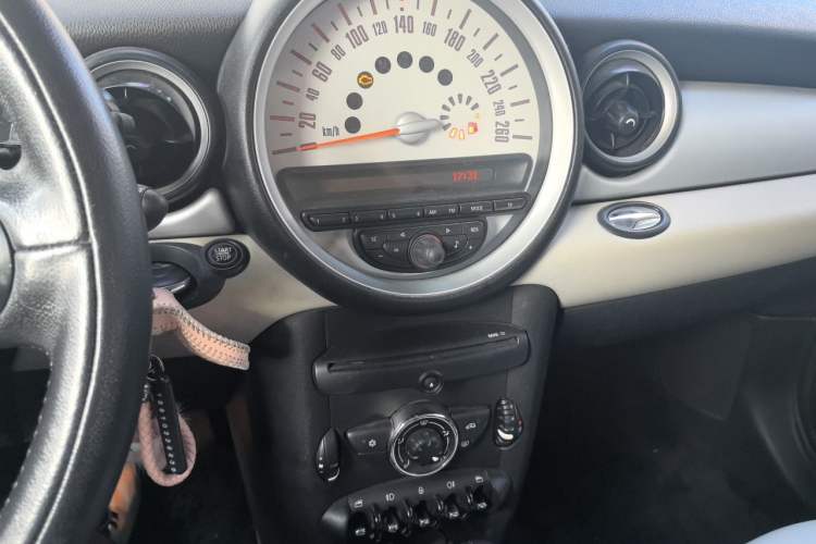 Used MINI 2011 1.6L COOPER Fun Audio And AC Panel