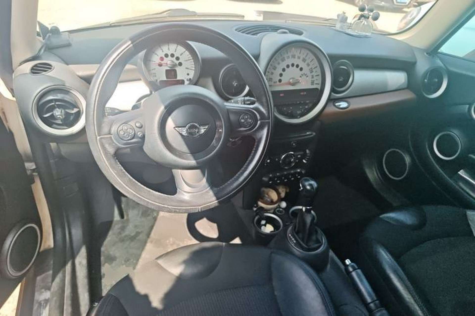 Used MINI 2011 1.6L COOPER Fun Center Console