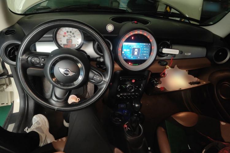 Used MINI 2011 1.6L COOPER Fun Center Console