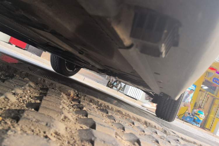 Used MINI 2011 1.6L COOPER Fun Chassis Front Left